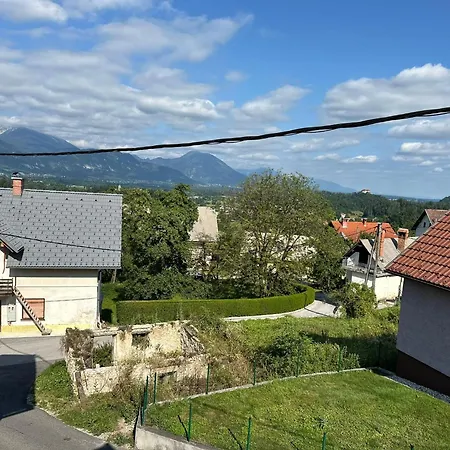 Apartma Pr'komarjo Holiday home