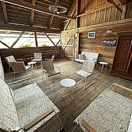 Apartma Pr'komarjo * Zgornje Gorje