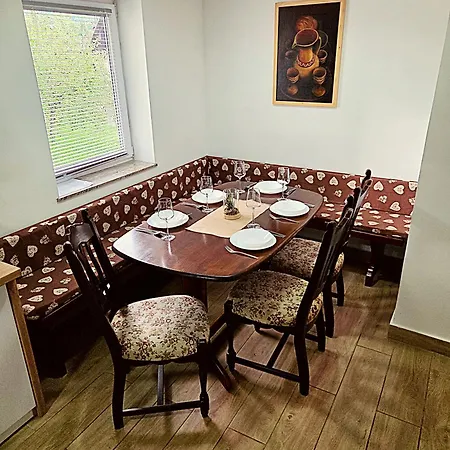 Apartma Pr'komarjo